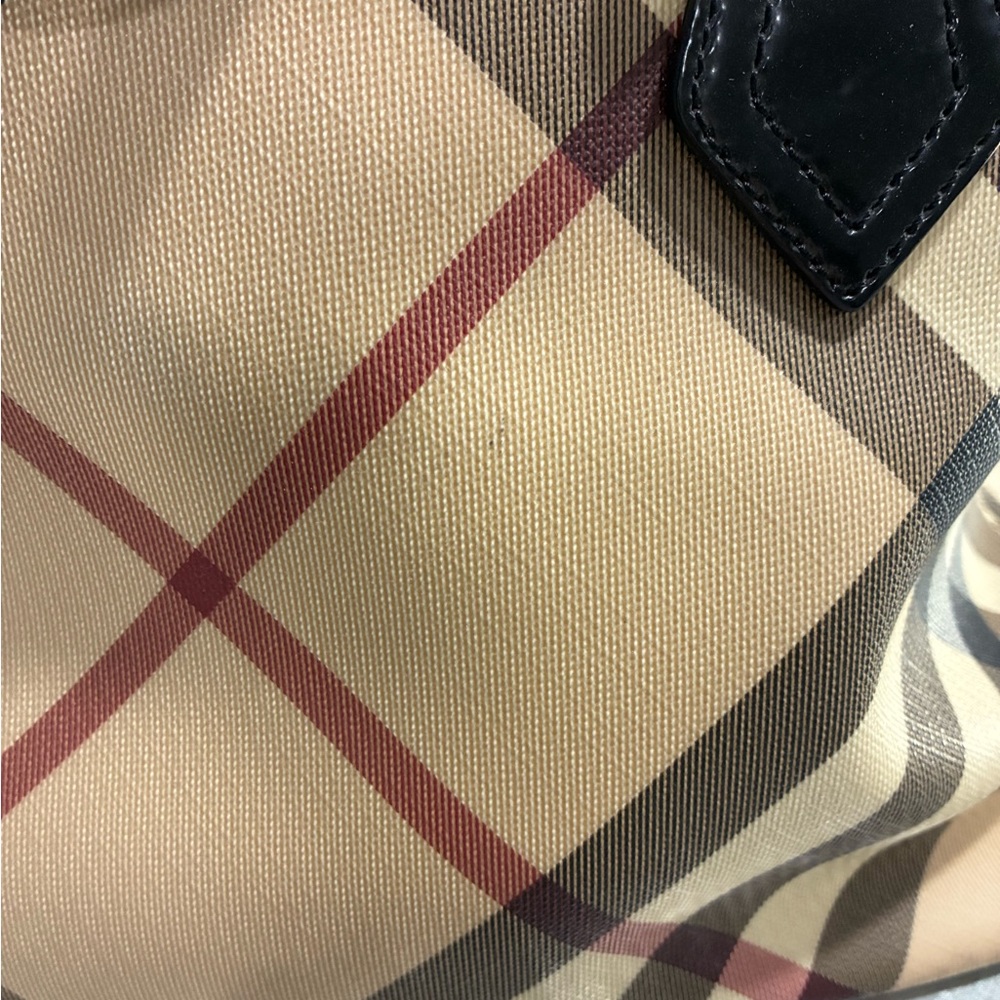 Burberry Tote Bag - Picture 11 of 14